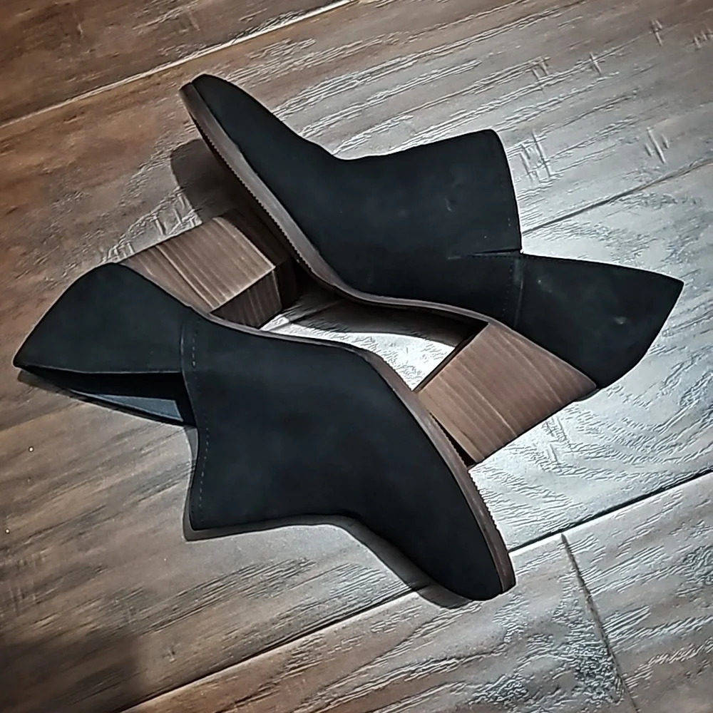 Black Booties - Picture 2 of 3